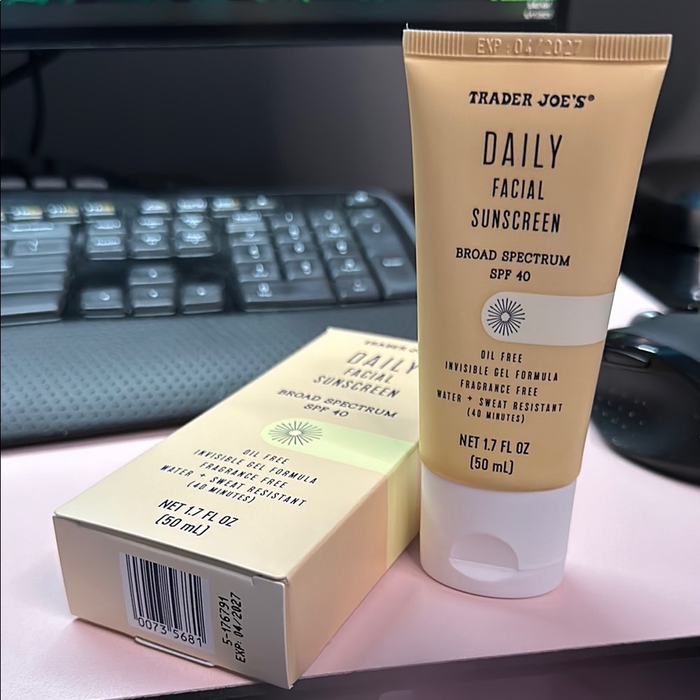 Trader Joe's Daily Facial Sunscreen SPF 40 - Cream
